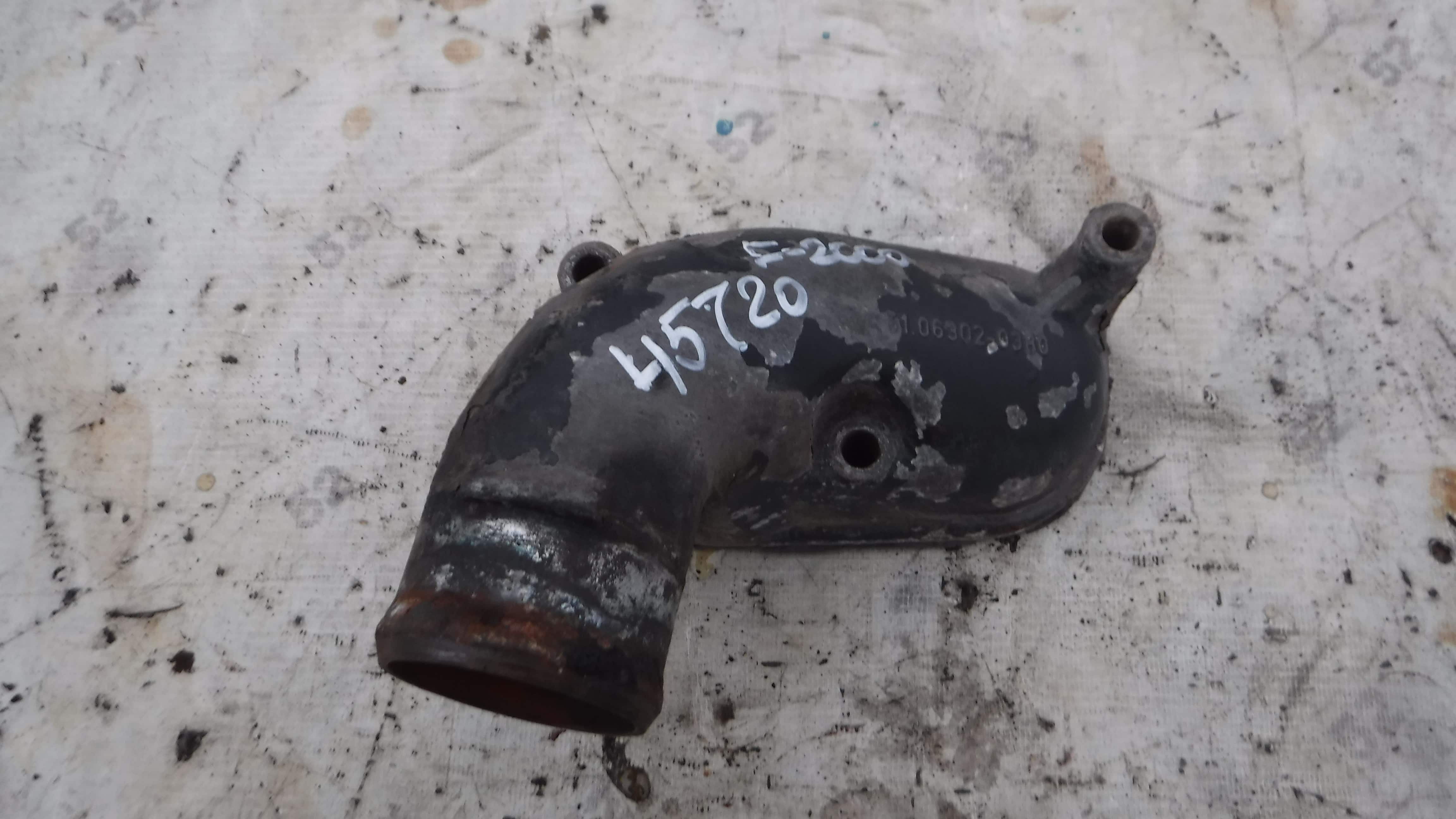 Патрубок Ман Man F2000 51063020380 Корпуса термостата